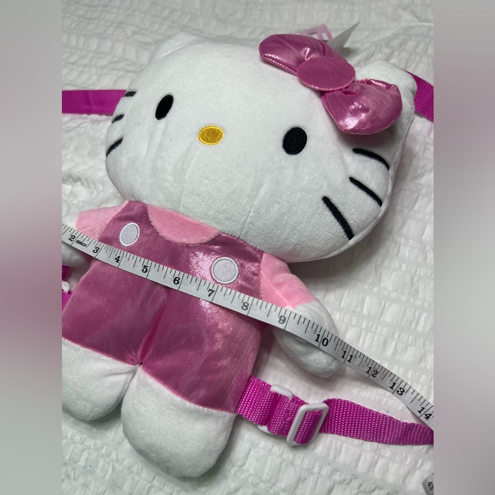 Hello Kitty Plush Backpack - Picture 14 of 14